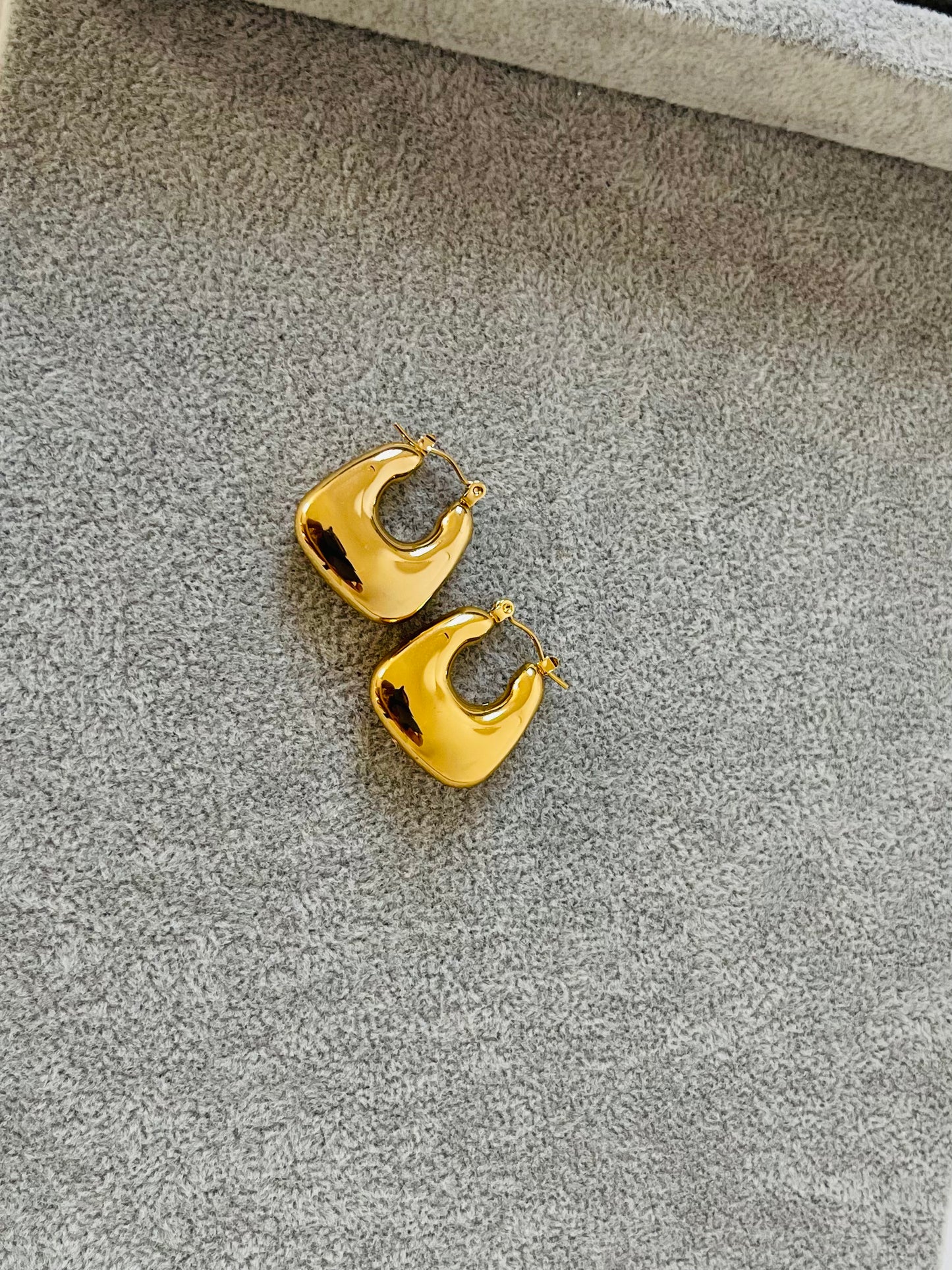 Mira Earrings