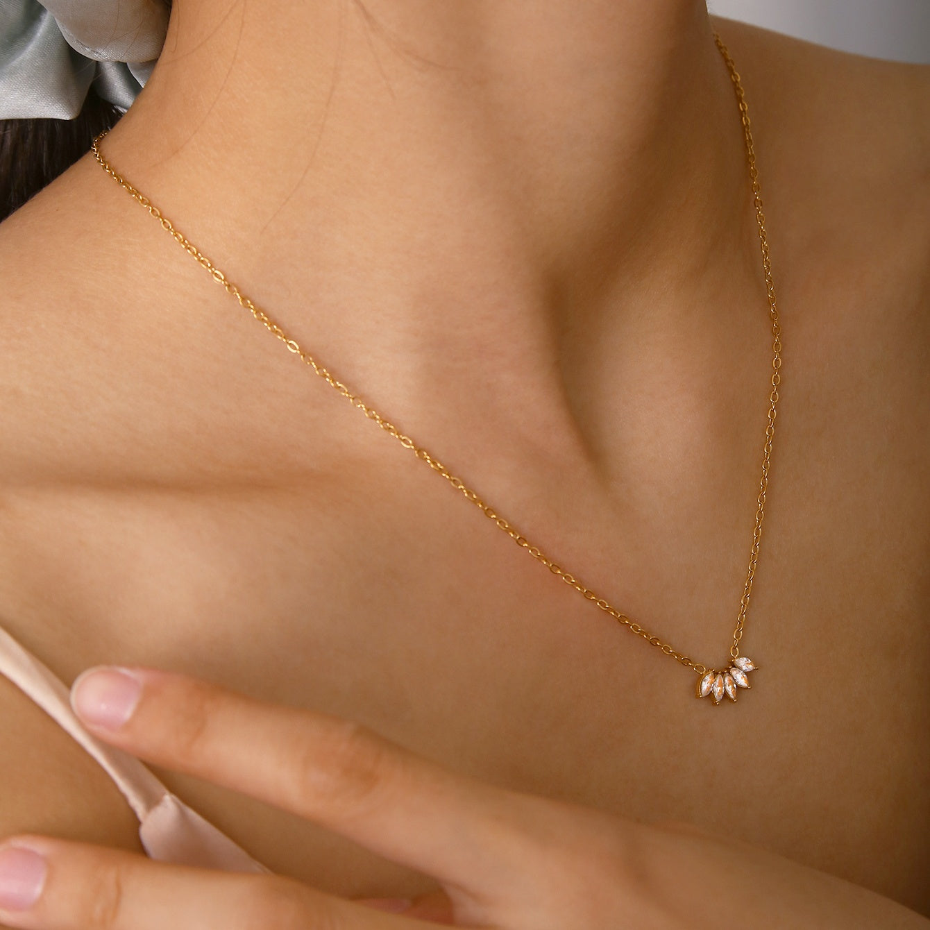 ILA Necklace