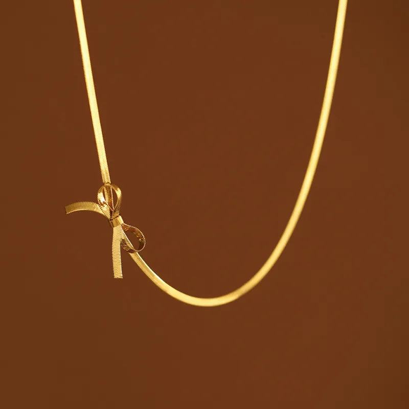 Luna Necklace
