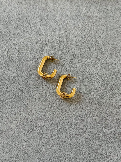 Saumya Earrings